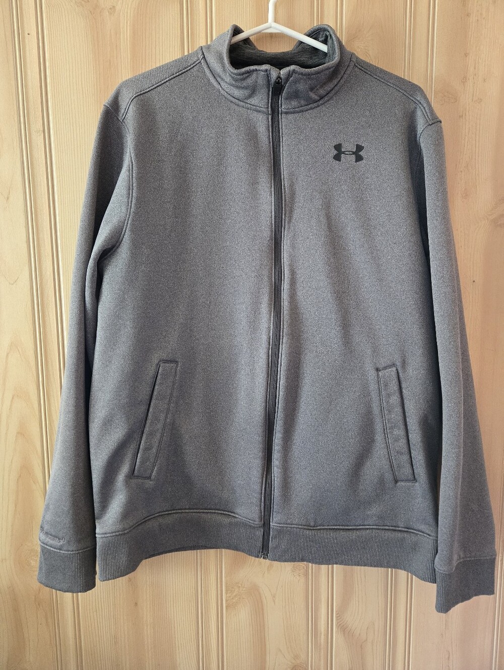 Under Armour Men’s Gray Full-Zip Athletic Jacket